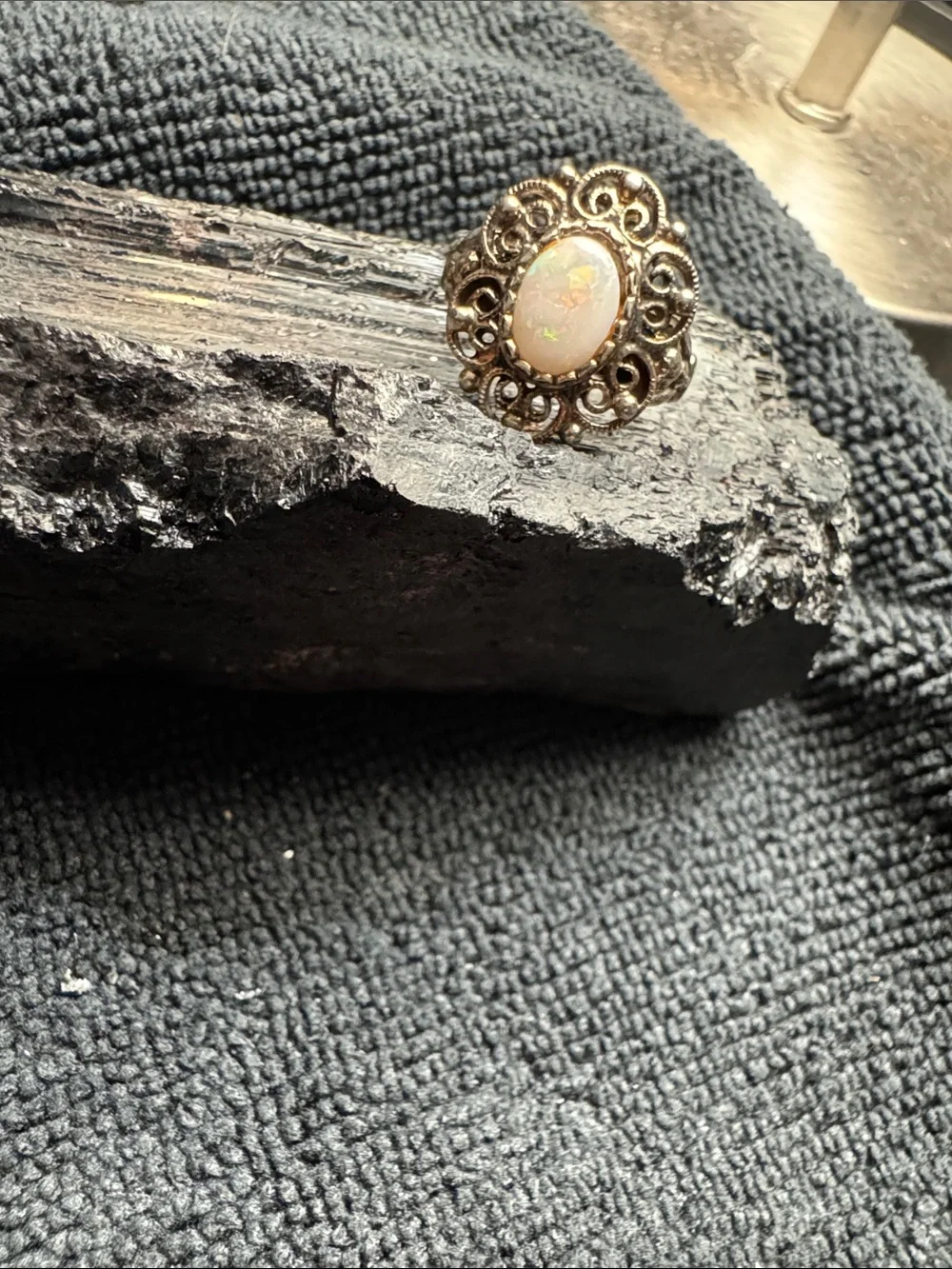 Antique Signed Carter 14K Gold Victorian Filigree Oval Fire Opal Ring